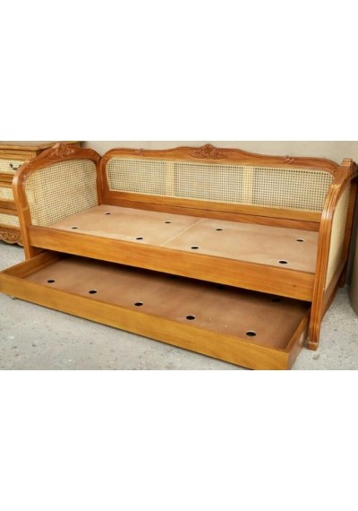 Cama sofá com palhinha em madeira maciça